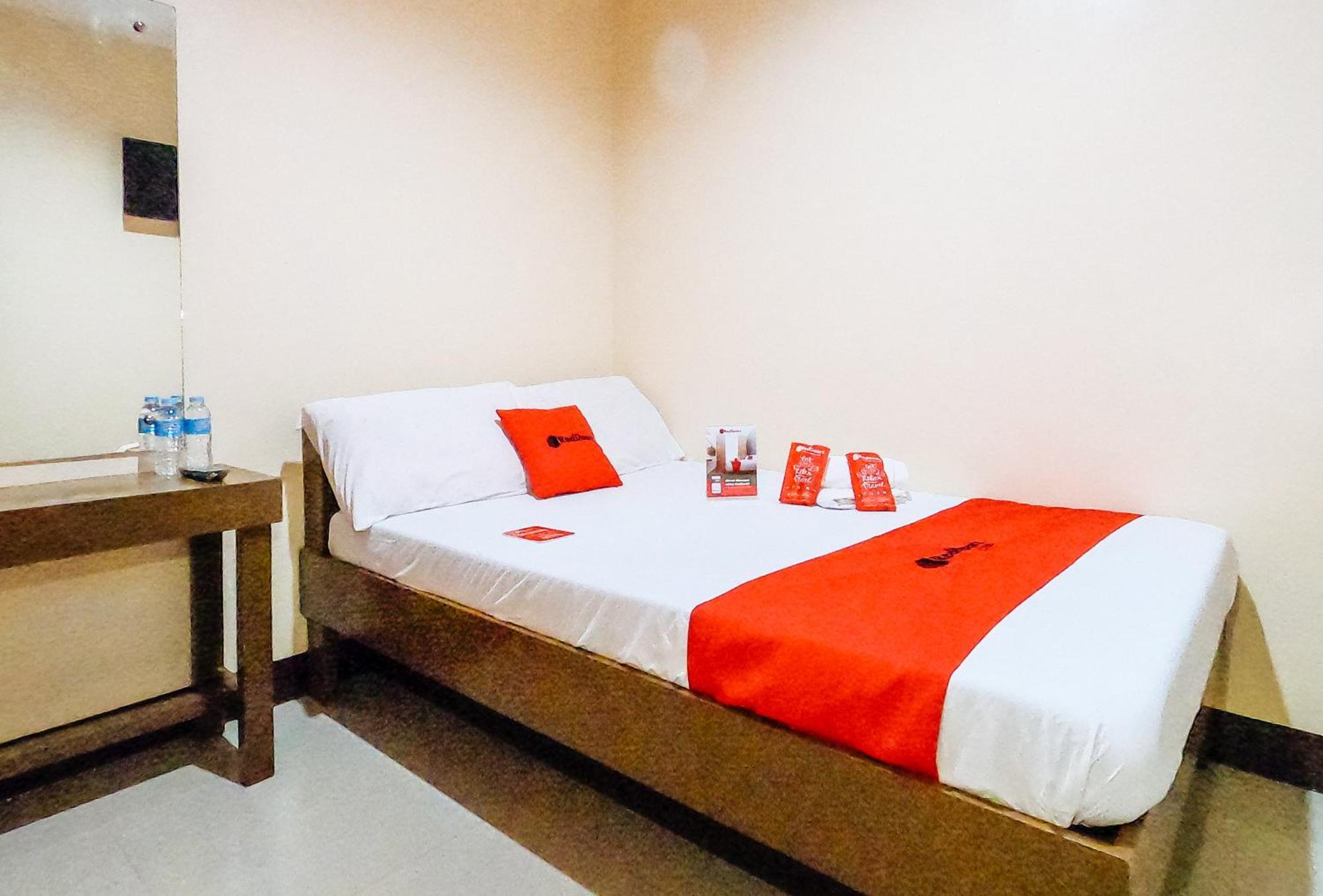Reddoorz @ Pamaong Street Otel Tagbilaran Dış mekan fotoğraf