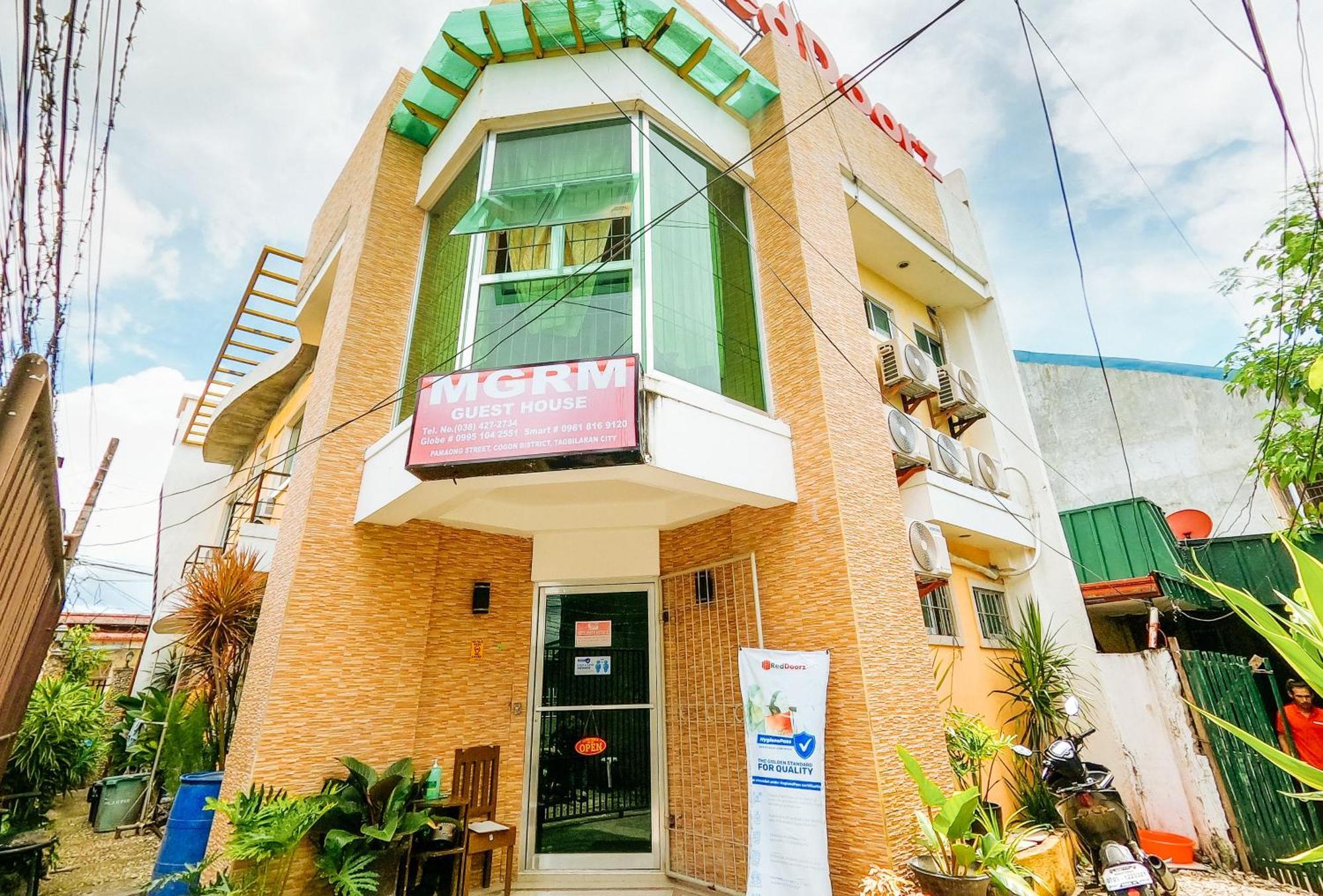 Reddoorz @ Pamaong Street Otel Tagbilaran Dış mekan fotoğraf